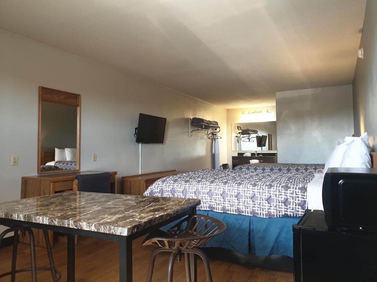 Riata Inn - Marfa Buitenkant foto